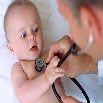 Những dấu hiệu cho thấy bé sơ sinh bị bệnh nặng 3