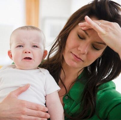 Những nỗi khổ khó nói của các bà mẹ chăm con nhỏ 8