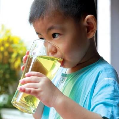 3 nguyên tắc bắt buộc khi chăm sóc trẻ tiêu chảy 3