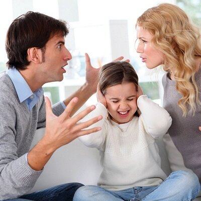 10 thói quen xấu của bố mẹ làm hỏng con 4