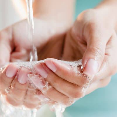 4 mẹo khử mùi tanh cho đôi tay sau khi làm bếp 3