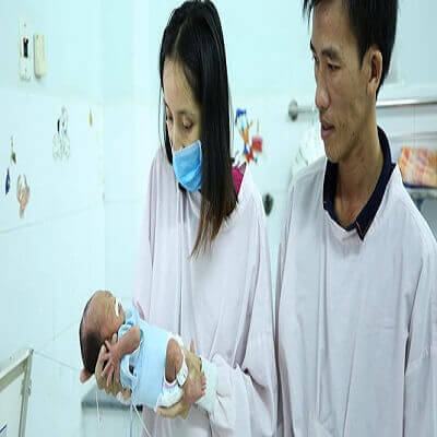 Phép màu cho người mẹ trì hoãn chữa trị ung thư để sinh con 5