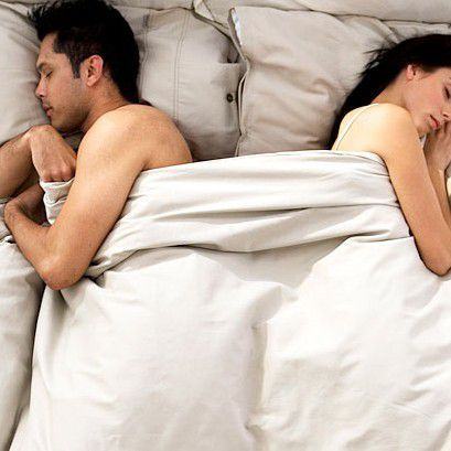 Làm 7 việc này sau khi “yêu” sẽ làm mất hòa khí vợ chồng 6