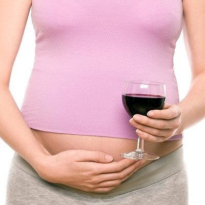 Điểm mặt “kẻ thù” gây sinh non cho bầu 6