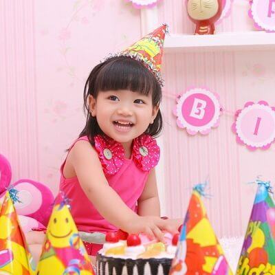 Cả gia đình hổ thẹn trước điều ước sinh nhật của con gái 3 tuổi 4