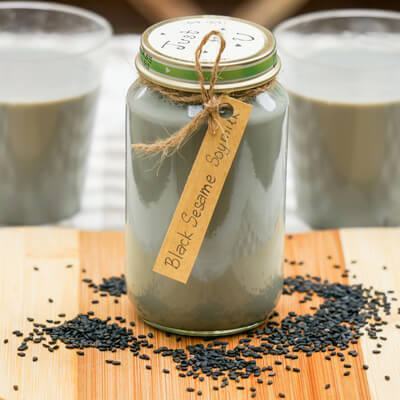 5 món sữa dinh dưỡng từ các loại hạt cho bé yêu 3