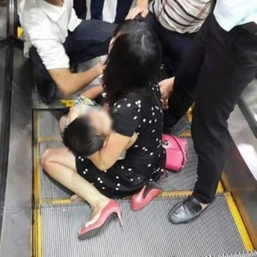 Rùng mình với những vụ tai nạn thang cuốn kinh hoàng 5