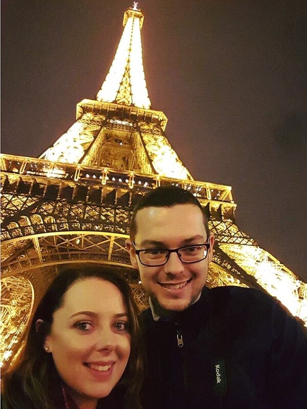 Thoát khỏi vụ khủng bố ở Paris nhờ màn cầu hôn lãng mạn 8