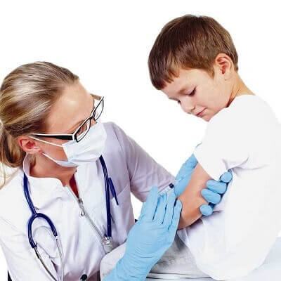 Vắc-xin có vai trò gì trong việc phòng bệnh cho các thành viên trong gia đình? 6