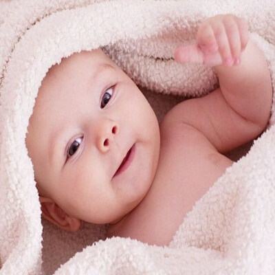 Mẹ ơi, trời nóng da bé khó chịu! 6
