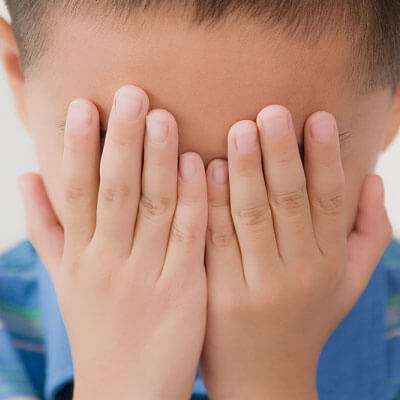 Dấu hiệu giúp bạn phát hiện sớm trẻ tự kỷ 6