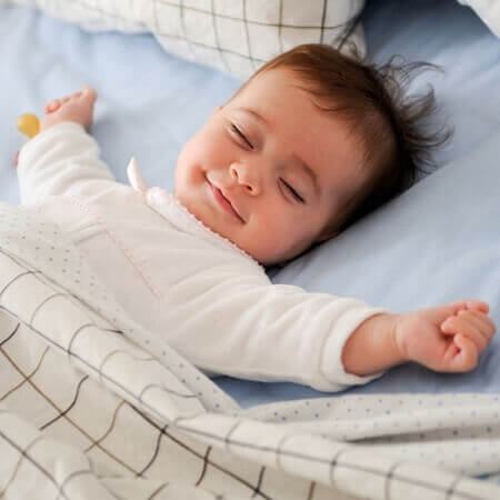 Những điều cần lưu ý khi cho trẻ sơ sinh nằm gối 4