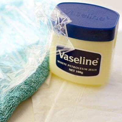 Cách trị mụn đầu đen bằng vaseline hiệu quả tức thì 9