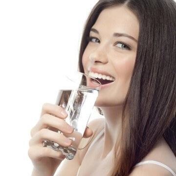 Mỗi ngày một lít nước và lợi ích bất ngờ sau 1 tuần 4