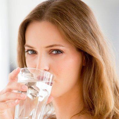 Những dấu hiệu cảnh báo cơ thể bạn cần nước khẩn cấp 5