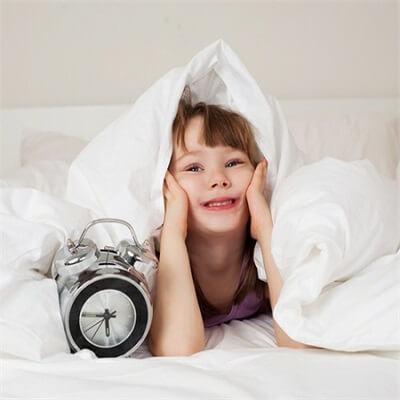 6 mẹo đánh thức con đến trường đúng giờ 3