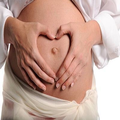 Vì sao khi mang thai rốn mẹ bầu lại lồi lên? 7