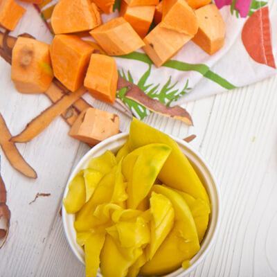 Kích thích vị giác và thính giác của bé bằng các món ăn dặm lạ miệng từ xoài chín 8