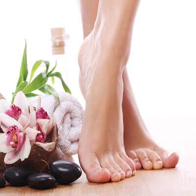 Rỉ tai mẹ cách chữa nứt gót chân tại nhà hiệu quả 5