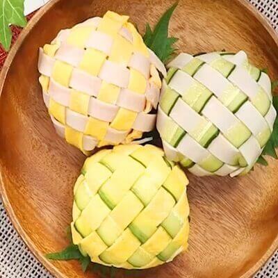 Cách làm cơm nắm đan lưới vừa thơm ngon vừa đẹp mắt 3