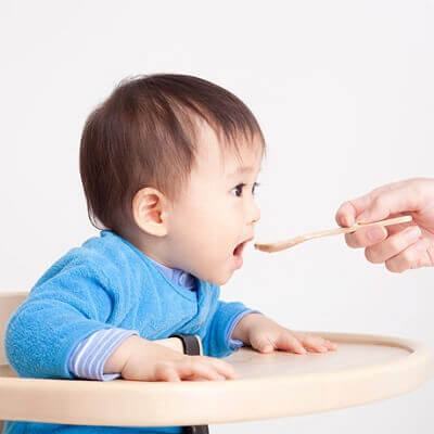 Cách chăm sóc trẻ bị suy dinh dưỡng nhanh tăng cân 3