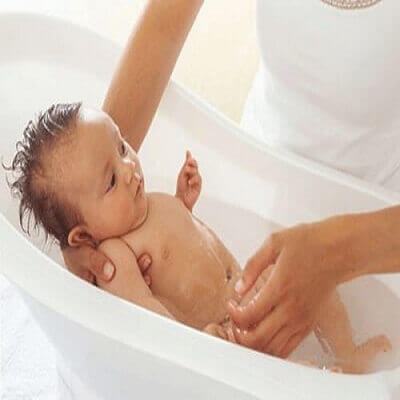 4 sai lầm thường gặp khi chăm sóc rốn cho trẻ sơ sinh 5