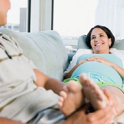 Hướng dẫn chồng cách massage cho vợ bầu 3
