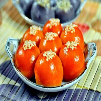 Món ăn ngon ngày Tết: Bánh gấc đỏ rực rước tài lộc vào nhà 4