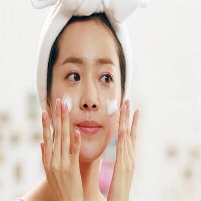Mẹ sau sinh có nên dùng sữa rửa mặt không nhỉ? 5