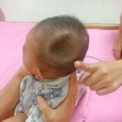 Cha mẹ cẩu thả khiến bé 4 tuổi tai nạn thương tích rùng mình 6