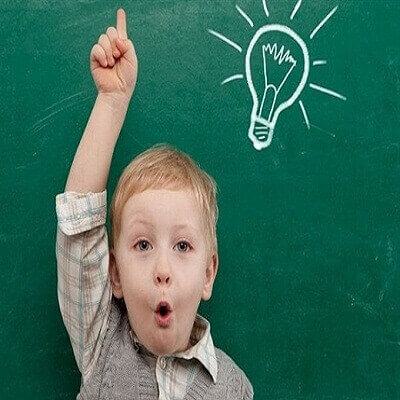Ứng xử thông minh của cậu bé lớp một sau lần bị cô giáo tát 3