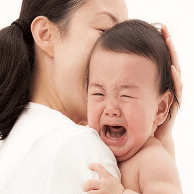 Giúp mẹ trả lời câu hỏi: Trẻ khóc đêm phải làm sao? 5