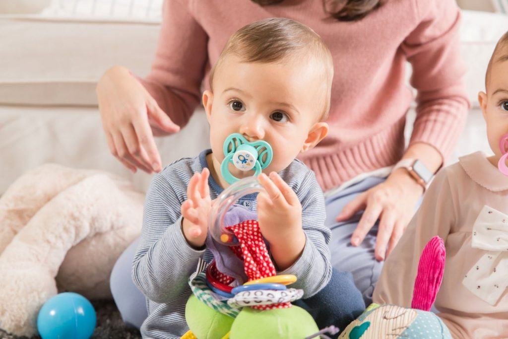 Núm vú giả cho bé và những tác hại nếu lạm dụng 3