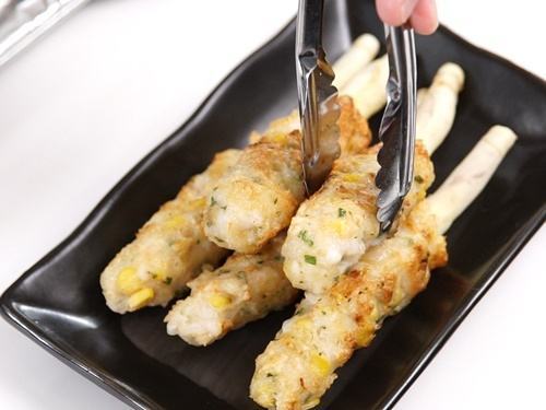 Chả tôm mực cuốn sả