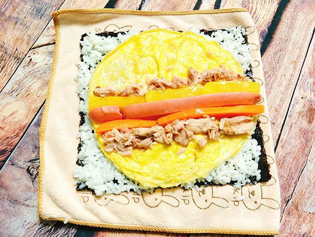 Cách làm kimbap không cần mành tre đơn giản mà 'siêu ngon' 43 Cách làm kimbap không cần mành tre