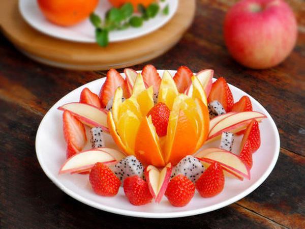 Cách trình bày đĩa hoa quả đơn giản mà vẫn sinh động, hút mắt 23 Cách trình bày đĩa hoa quả đơn giản