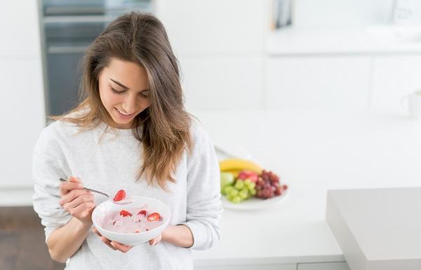 7 lợi ích bất ngờ của việc ăn sữa chua mỗi sáng bạn đã biết? 7