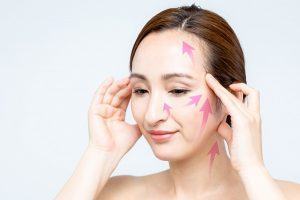 Bài massage mặt tạm biệt gương mặt sưng húp vào mỗi sáng 35 Bài massage mặt tạm biệt gương mặt sưng húp vào mỗi sáng 4
