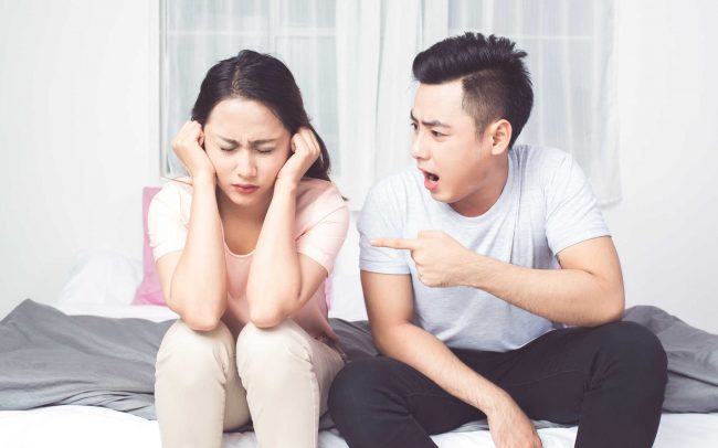 Chồng ghen tuông, dấu hiệu cảnh báo mối quan hệ độc hại 3