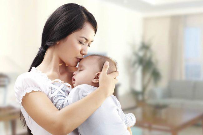 Mẹo nuôi con nhanh lớn cần nhớ ngay sau khi ẵm con từ bệnh viện trở về 34 Nuôi con nhanh lớn