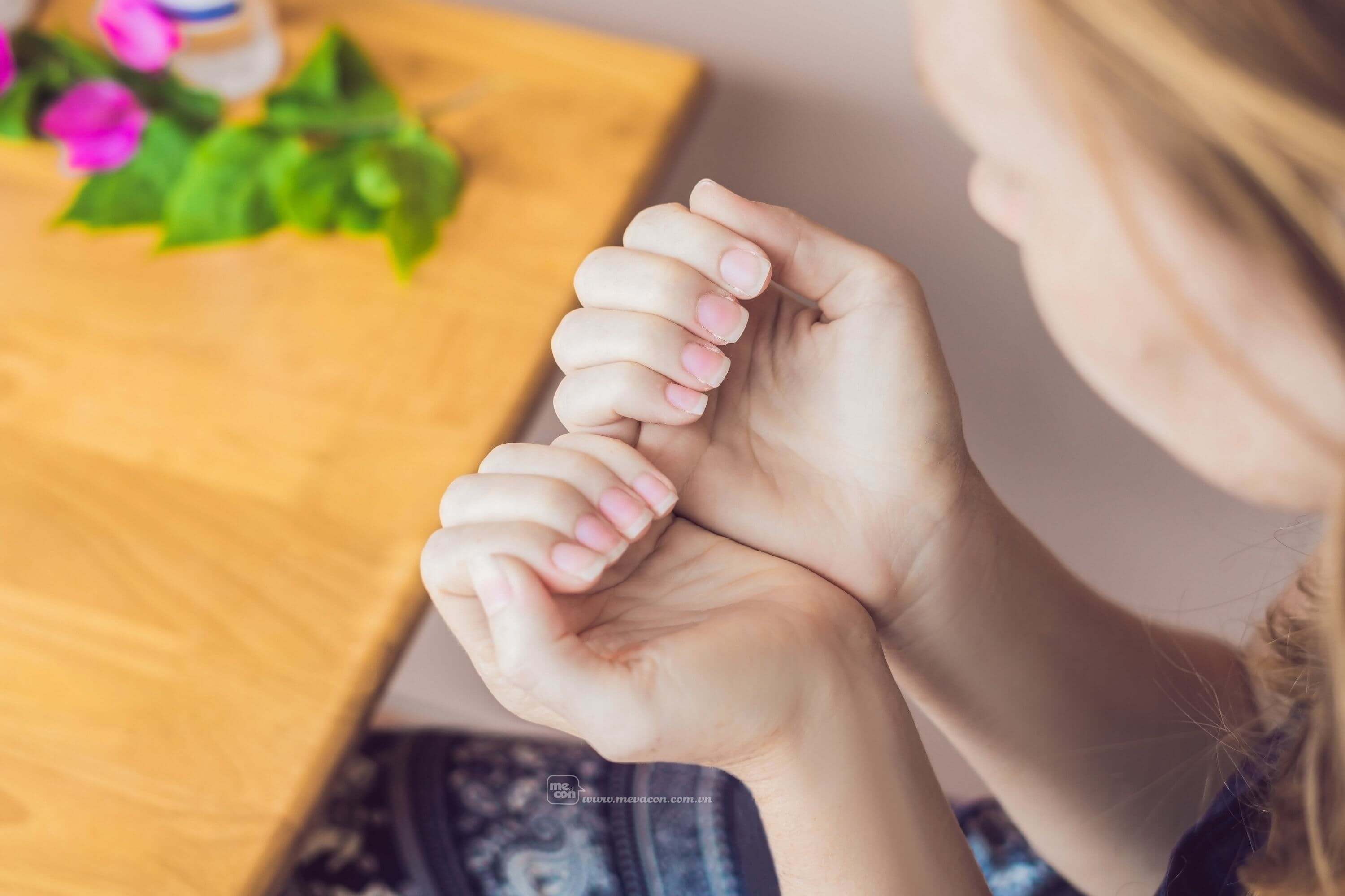 Móng tay dễ gãy thiếu chất gì và làm cách nào để khắc phục? 35 móng tay dễ gãy thiếu chất gì
