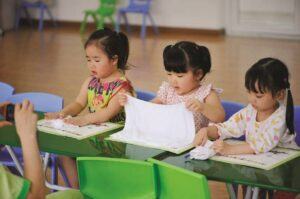 Chi tiết về học phí trường mầm non công lập và tư thục để bố mẹ chọn lựa 34 Học phí trường mầm non công lập