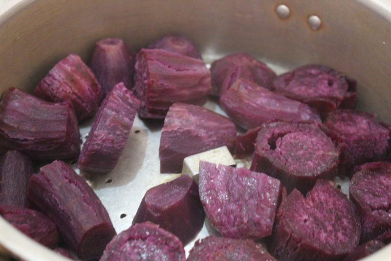 Ngọt ngào hương vị miền Tây với bánh da lợn khoai lang tím 36 Ngọt ngào hương vị miền Tây với bánh da lợn khoai lang tím 8