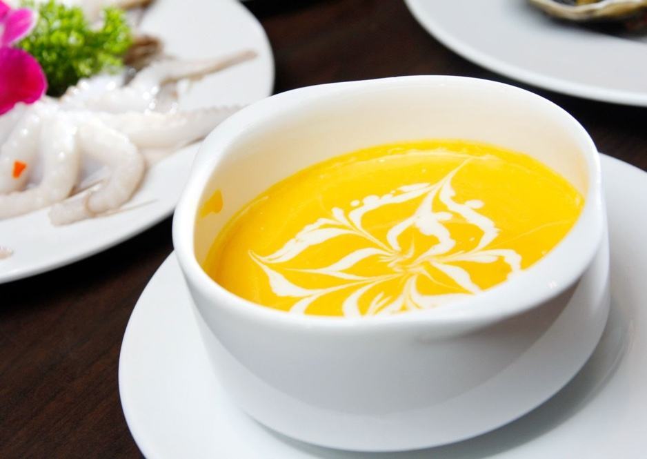 súp rau củ cho bé