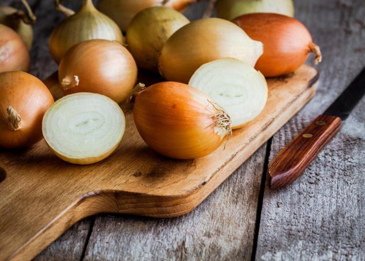 Dùng hành tây trị cảm cúm, ho cho bé trong những ngày mưa, chuyển mùa 7