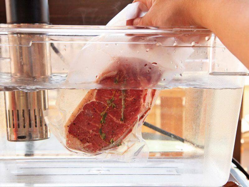 Rã đông thực phẩm đông lạnh đúng cách