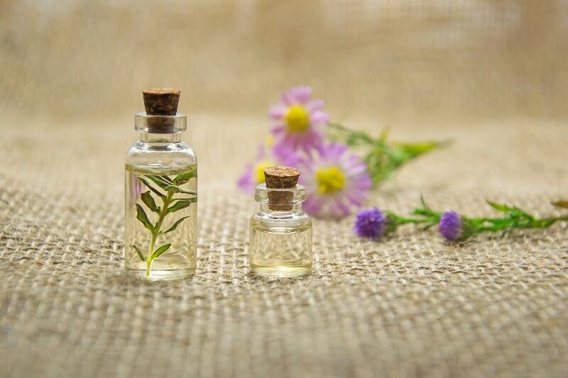 Bỏ túi 10 loại tinh dầu giúp bạn xua tan mệt mỏi và căng thẳng cuộc sống 3