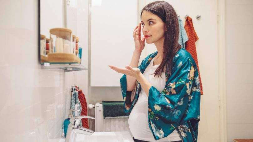 5 bước chăm sóc da mặt an toàn cho mẹ bầu khi thu về 3