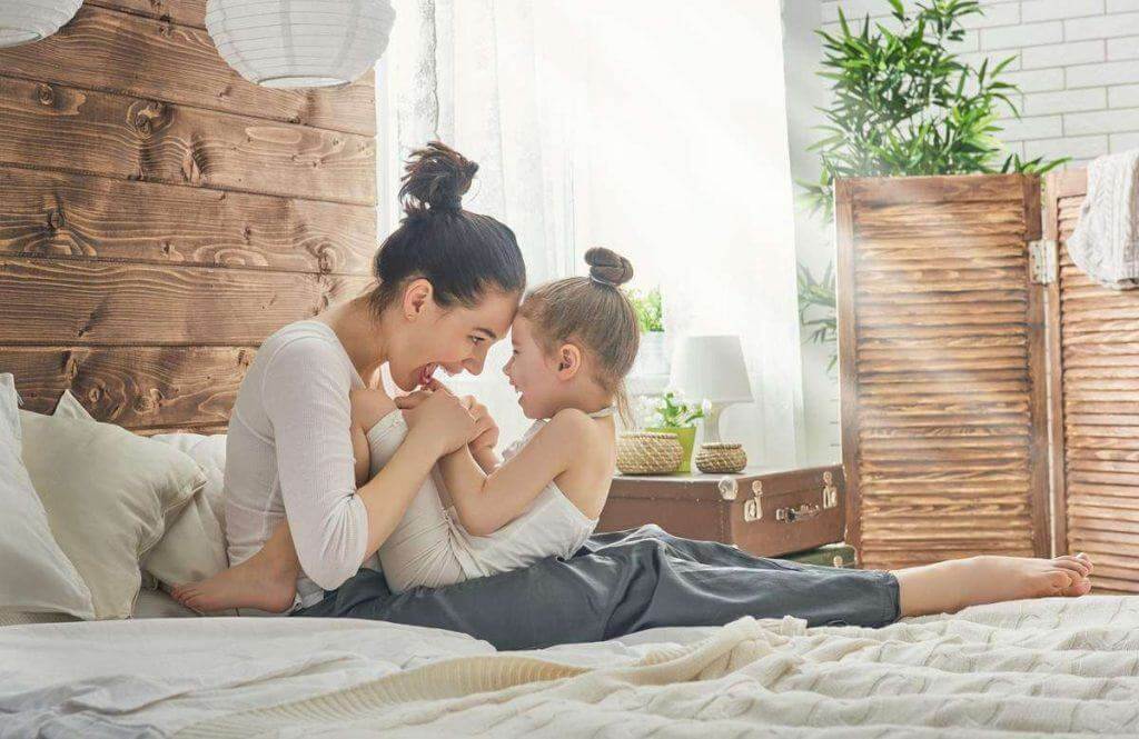 Bộ ảnh giải trí về chuỗi ngày làm mẹ, nhìn thôi đã... rơi lệ 3