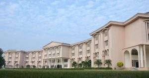 Chọn trường công lập hay quốc tế: Điều gì mới thực sự quan trọng? 34 Chọn trường công lập hay quốc tế: Điều gì mới thực sự quan trọng?